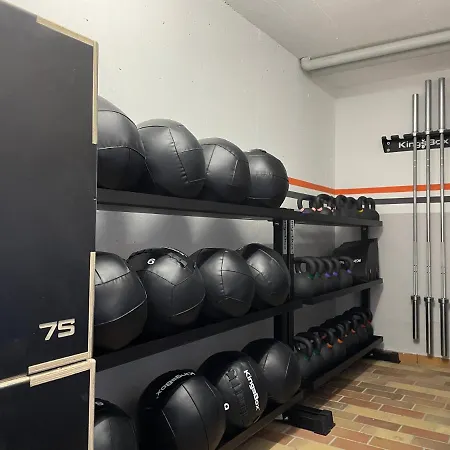 Jugendhotel Notburgahof Отель Пизендорф