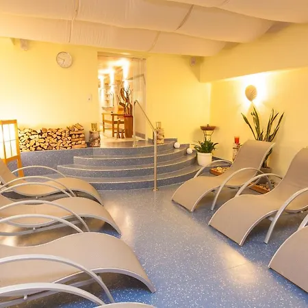 Jugendhotel Notburgahof ホテル ピーゼンドルフ
